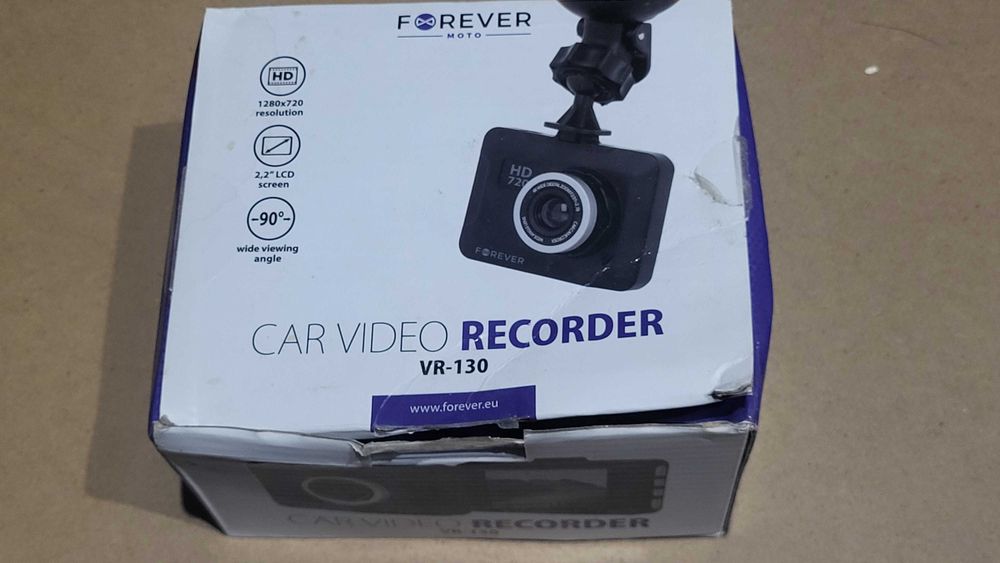 Wideorejestrator samochodowy Forever VR-130 HD 720p – komplet