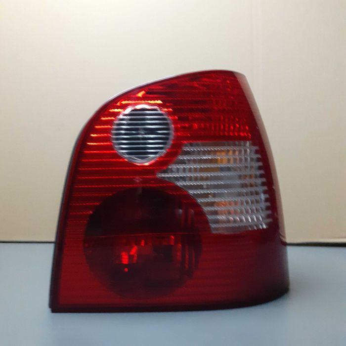 Lampa tylna Volkswagen Polo 9N