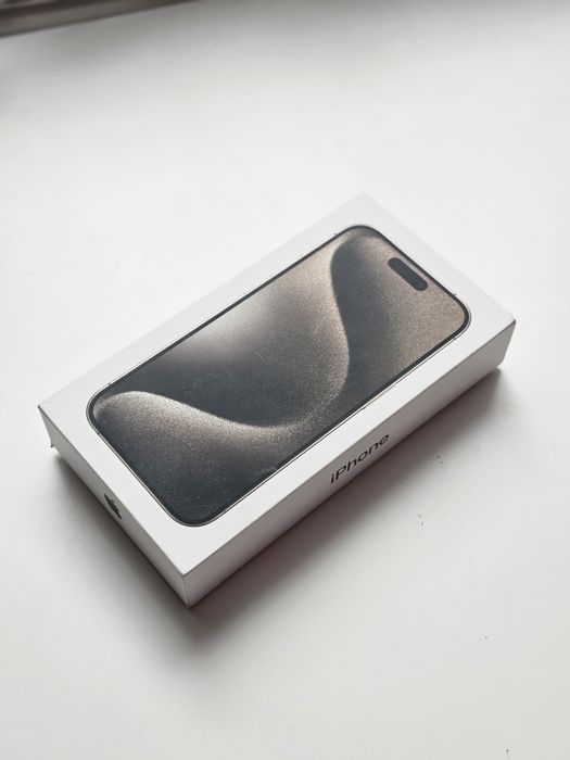 Smartphone Iphone 15 Pro 256 GB (Nowy stan)