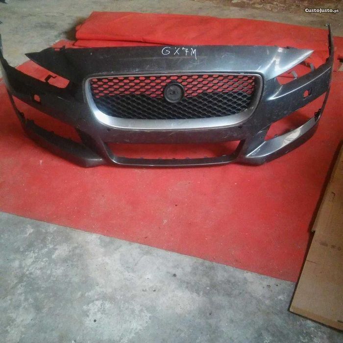 Para-choques JAGUAR XE GX7M