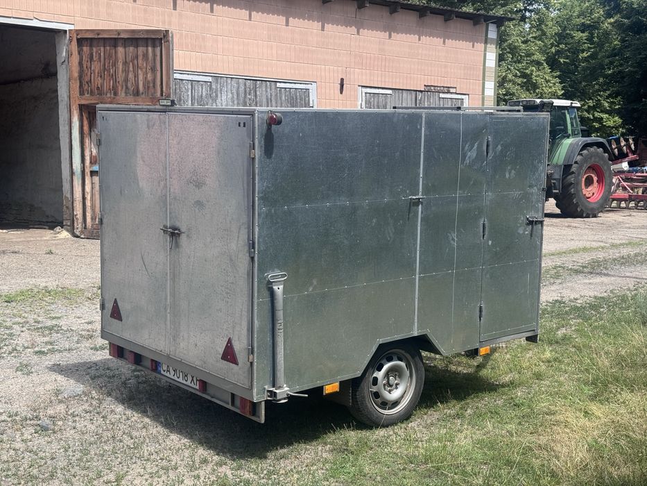 Причеп фургон легковий