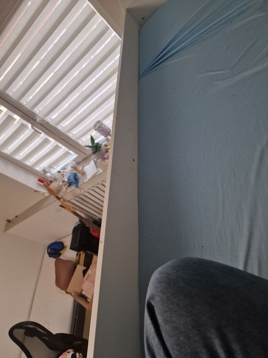 Łóżko pietrowe Ikea z biurkiem I regalem