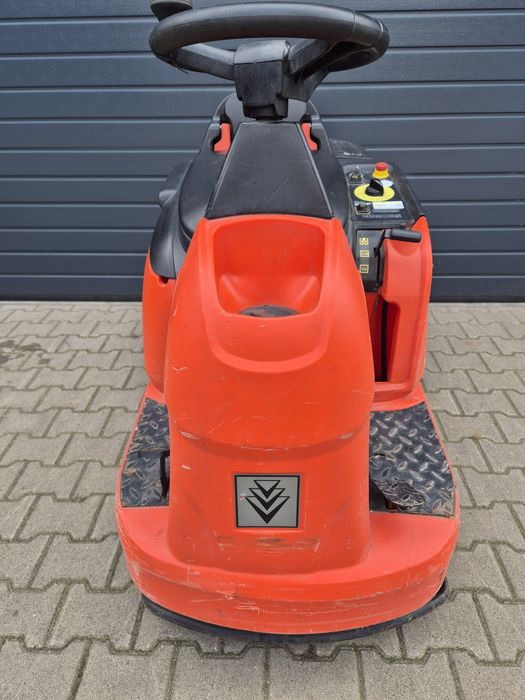 Szorowarka podłogowa Karcher B90R Faktura  ROK 2017. 864h