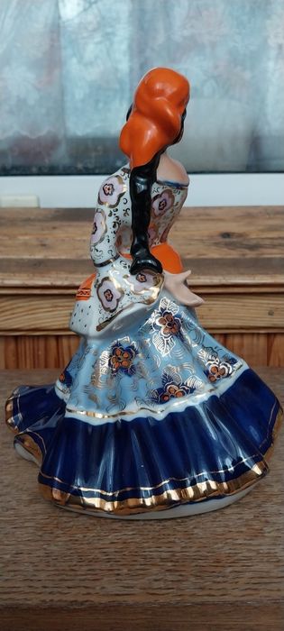 Статуэтка. Цыганка Аза. Трегубова. Коростень.