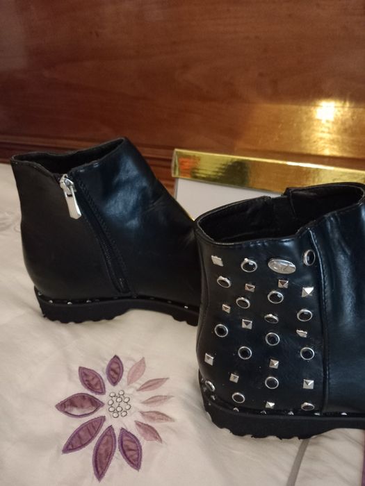 Botins  (Completamente Novos)