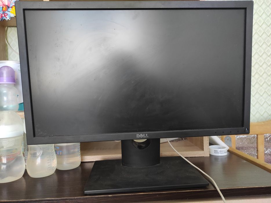 Монітор 21.5 DELL E2218HN