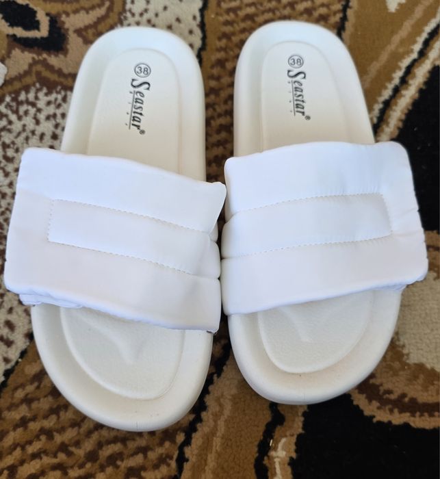 Nowe damskie klapki