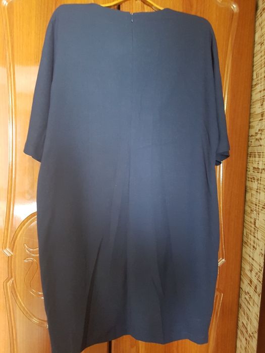 Продам новое платье