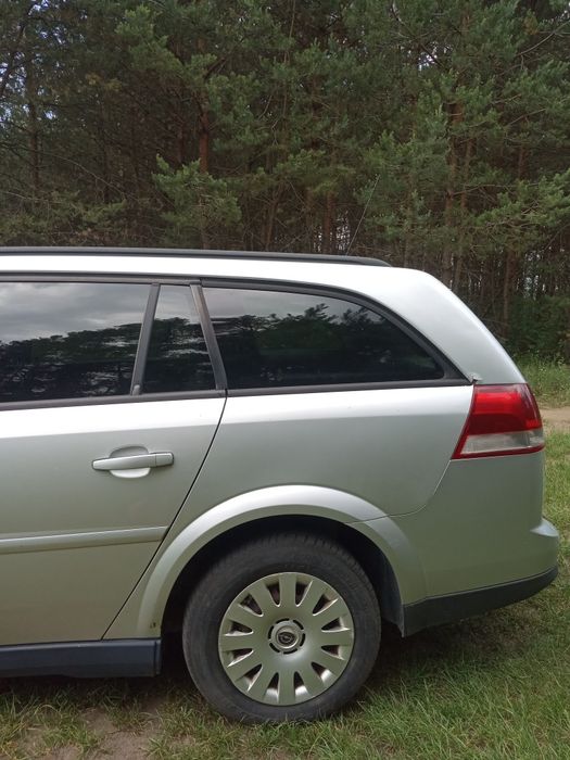 Opel Vectra C 2004 2.2