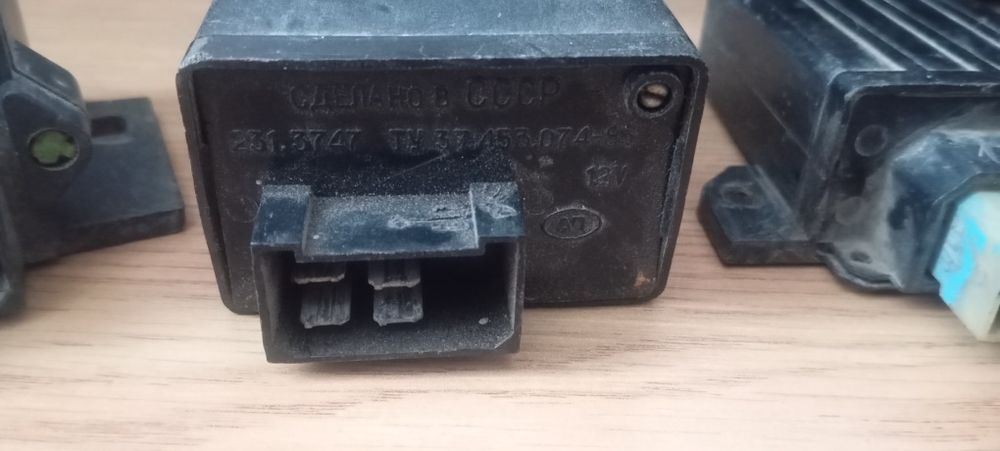 Реле Москвіч.. PC950 E (PC950, PC950 K), блок ЕПХ 1412.3733. реле 231.