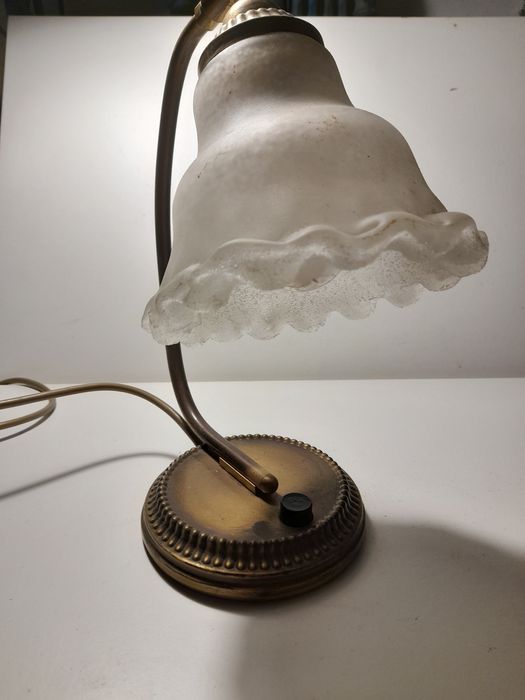Stylowa lampka nocna