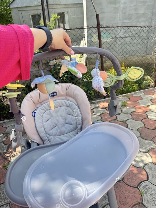 Крісло дитяче Chicco polly magic