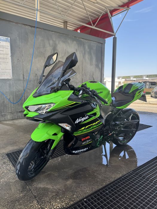 Kawasaki Ninja 400