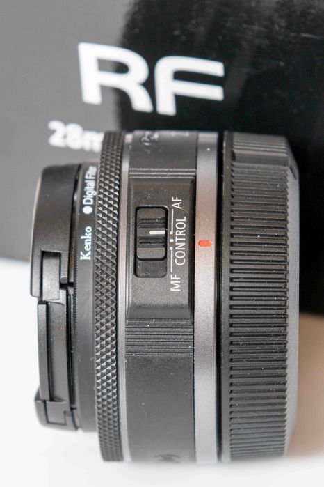 Canon RF 28mm f/2.8 STM