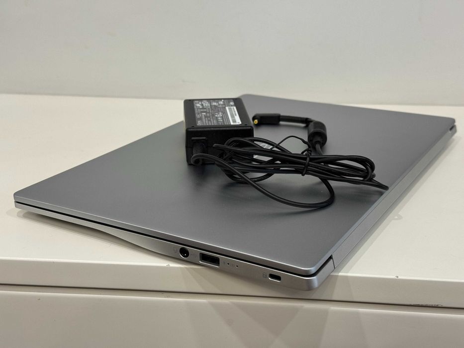 14" IPS AMD Ryzen 7 4700U 8 ядер - 8GB/256GB SSD Ноутбук Acer Swift 3