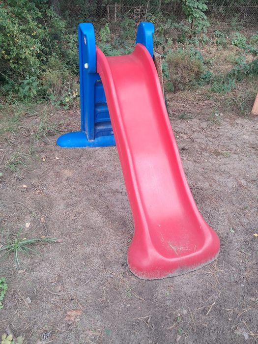 Zjeżdżalnia dla dzieci  little tikes