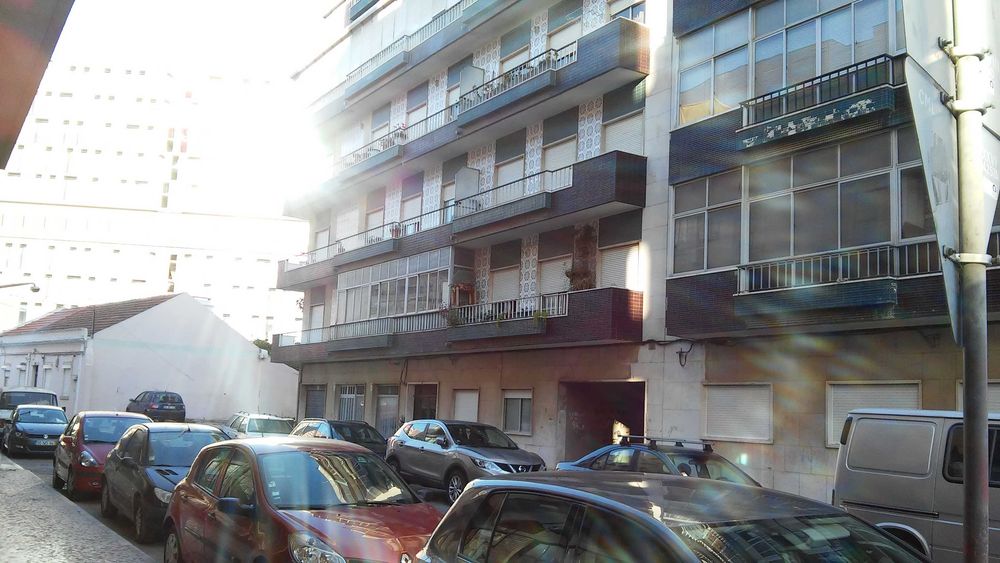 aluga-se quarto nos olivais sul