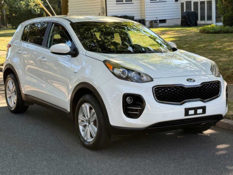Kia Sportage LX      2018
