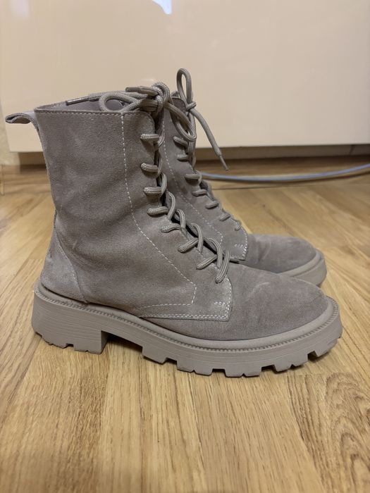 Черевики українського виробника Estro 38