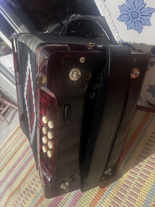 Concertina Hohner em Sol Do Fa