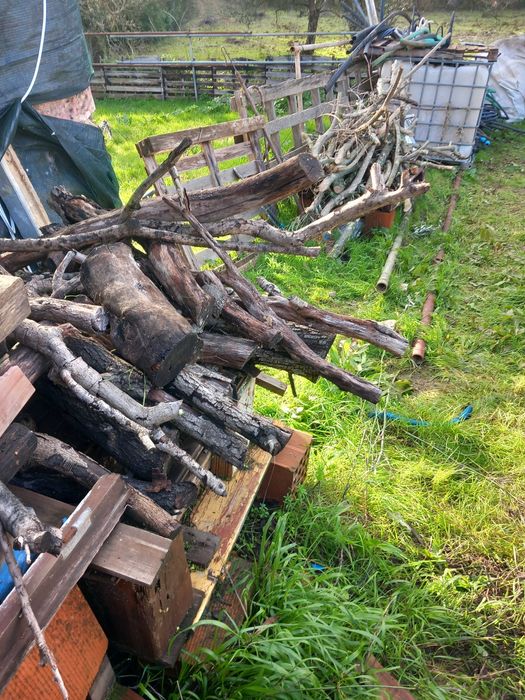 Madeira reciclada, bom estado, vendo a peça ou em lote