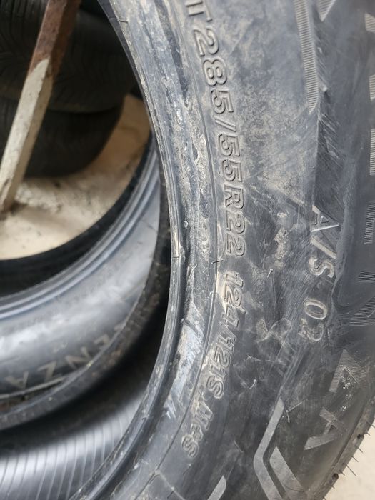 Шини 285/55r22  Bridgestone