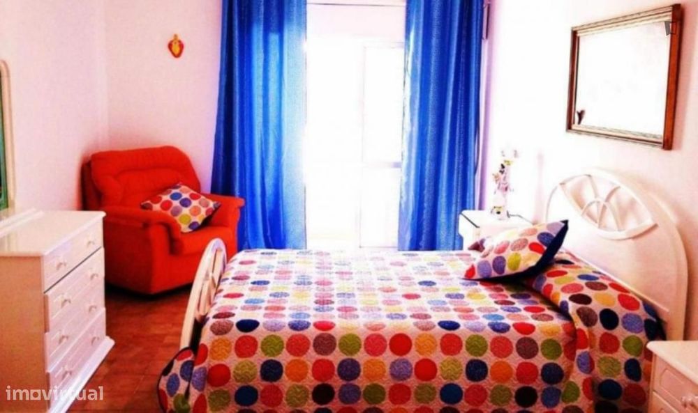 Quarto - localizado em Portimao
