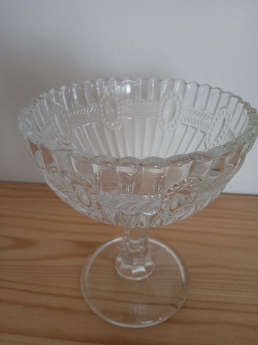 pucharek, cukiernica Oliwia szkło Ząbkowice