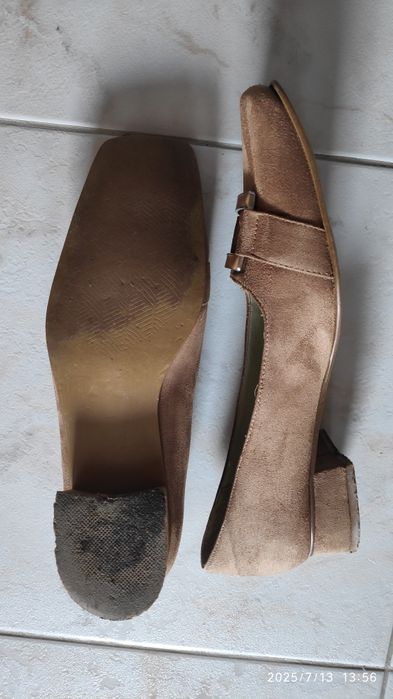 Czółenka, buty Clara Barson, roz. 40