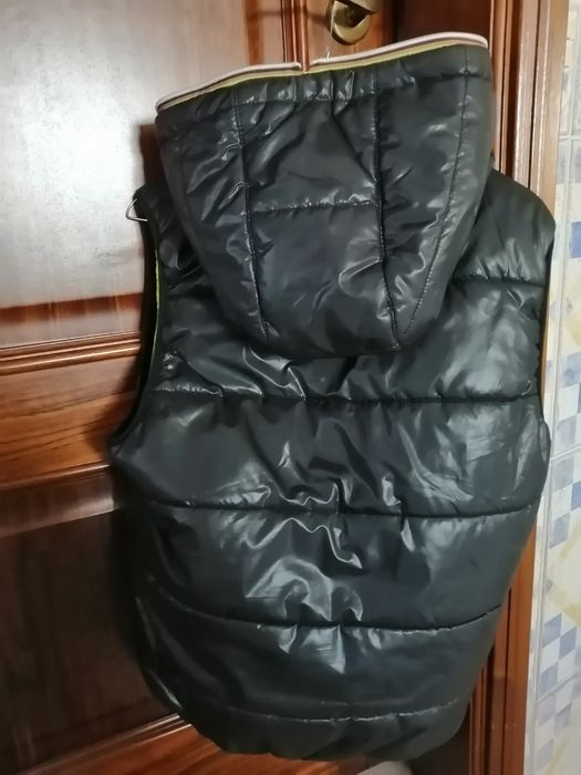 Kispo com capuz, sem mangas, S/M, preto, unisexo