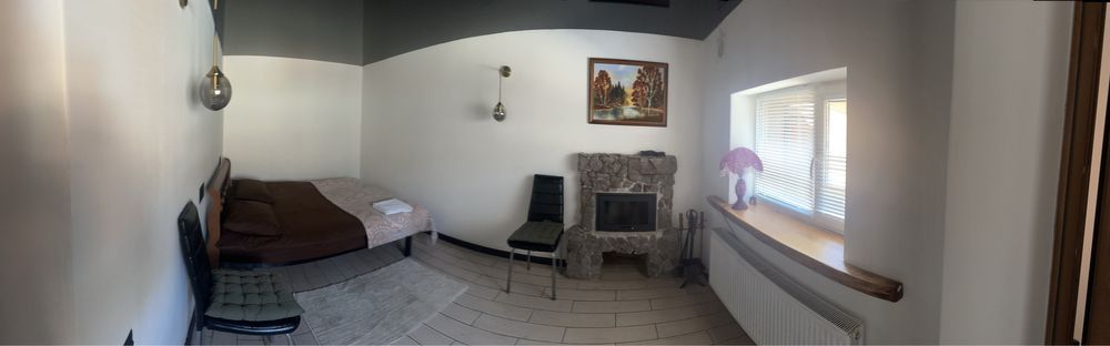 Двомісна кімната номер для відпочинку на березі озера з альтанкою