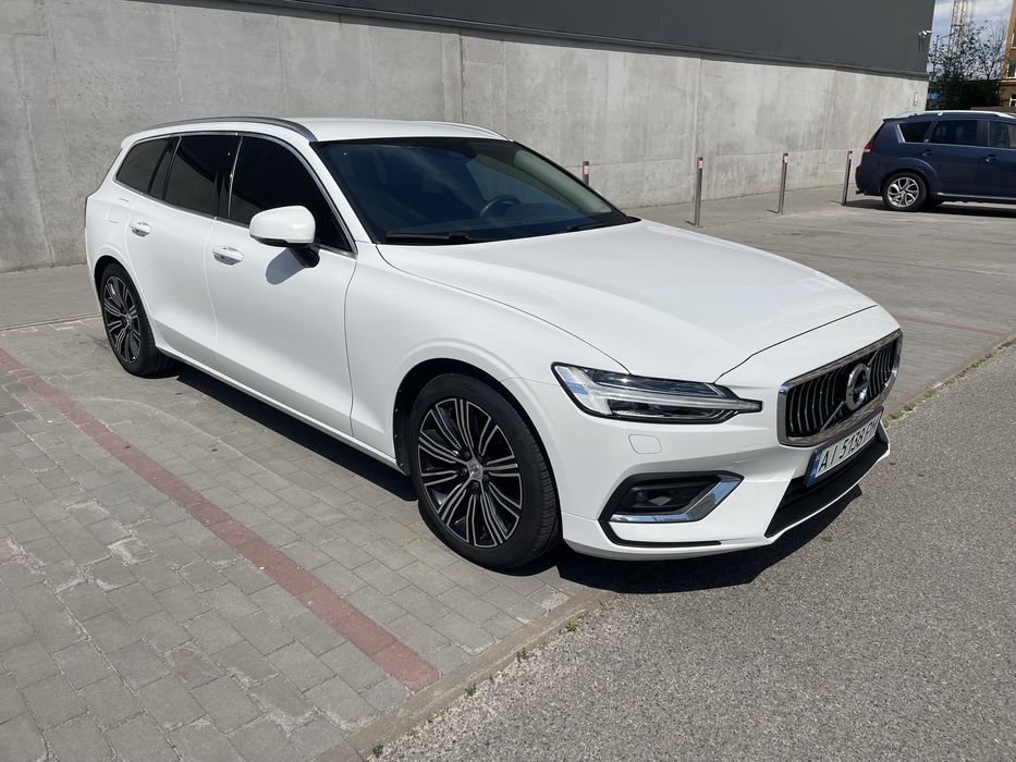 Volvo V60 2018 VIN YV1ZWA8UDK1015253 фото оголошення 2 з 24