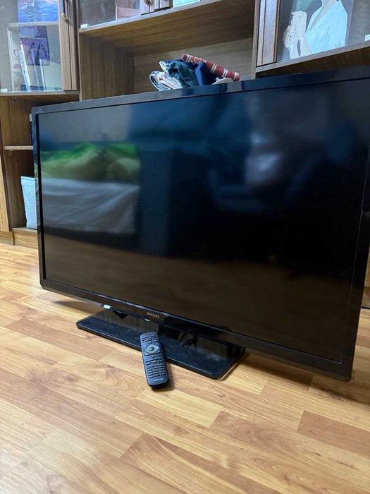 Продам телевізор Philips 40" (40PFL3107K/02)