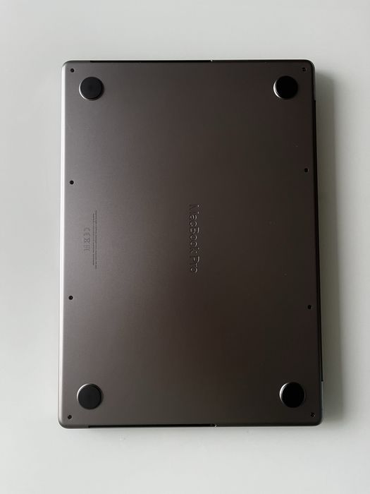 Apple MacBook Pro 14’ 2021 M1 Pro 16GB Ram 512GB