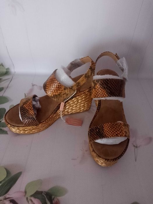 Sandały na koturnie,platformie damskie Alma En Pena rozm.37