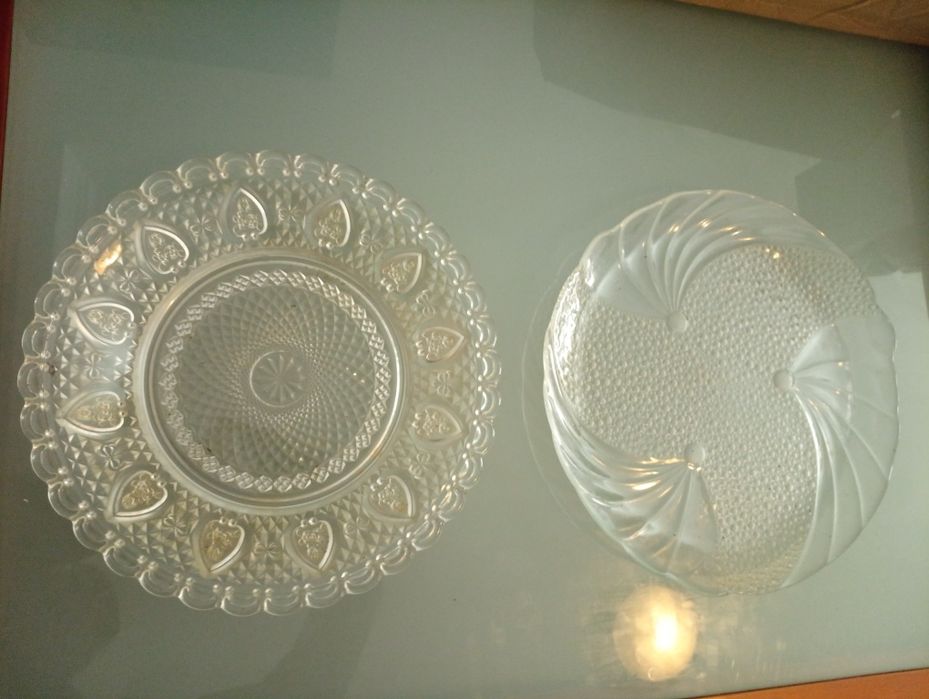 2 centros de mesa vintage - Vidro trasparente com relevo (medidas 32 cm e 30 cm diâmetro)