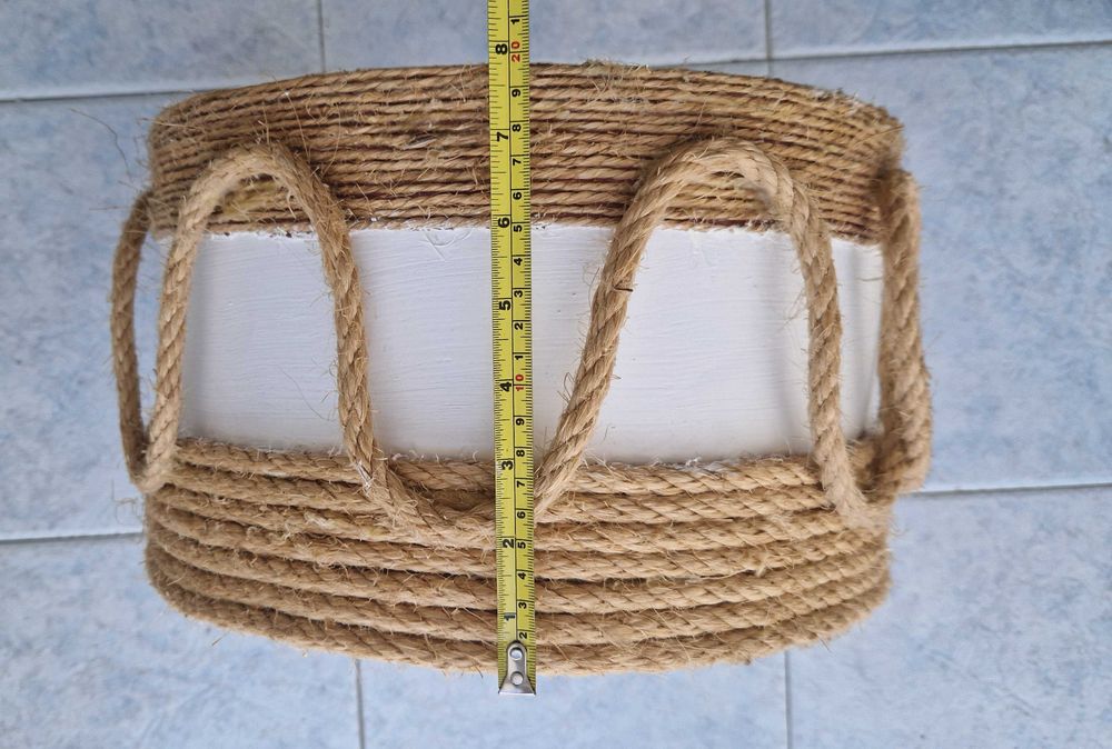 Abajur para candeeiro cor branco e juta