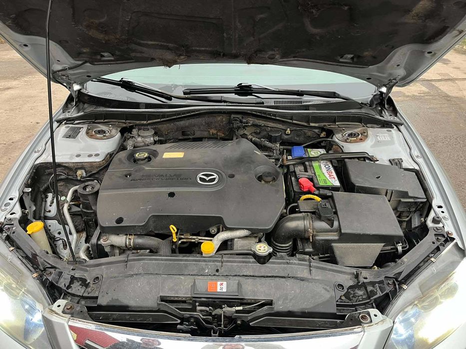 Автомобіль Мазда 6