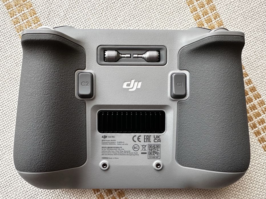 Pilot kontroler dji rc rm330 nieaktywowany/aktywowany