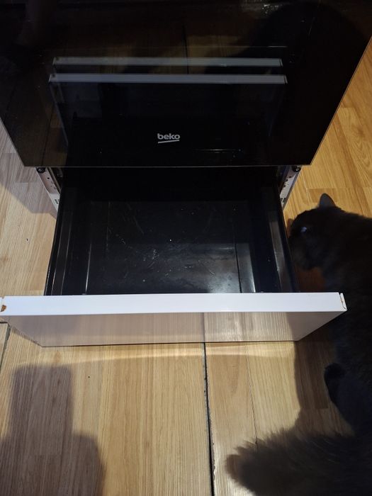 Продам плита газова  BEKO