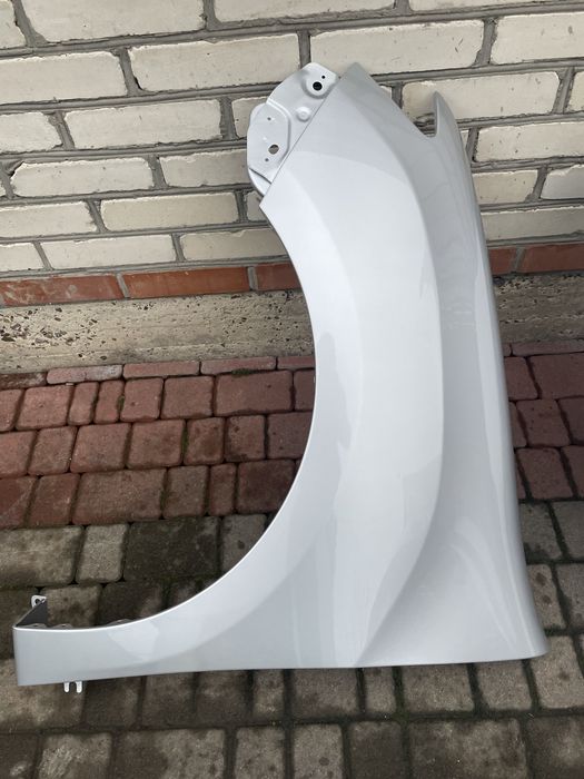 Крило Renault Logan 2