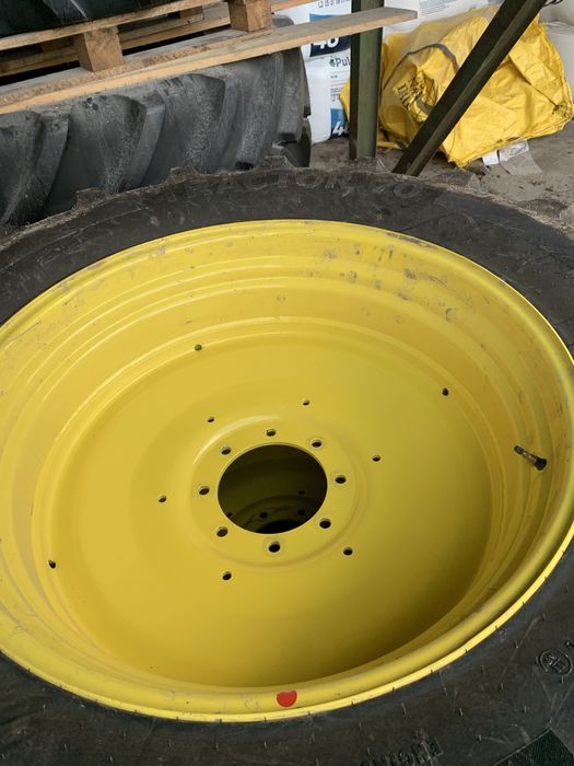 Koła John Deere 520/70 R 38+420/70 R28