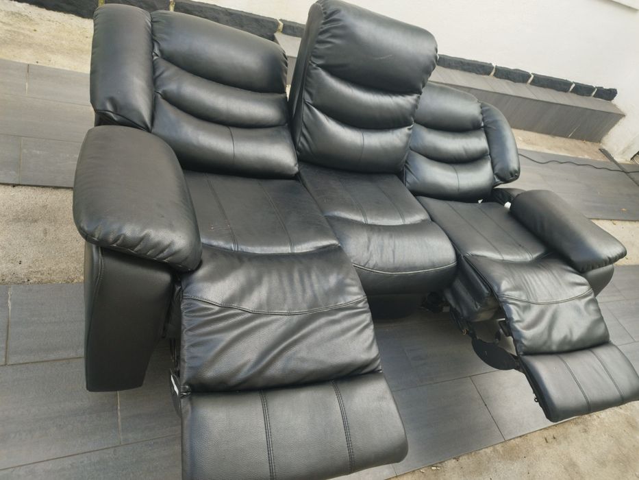 Vendo sofá de três lugares