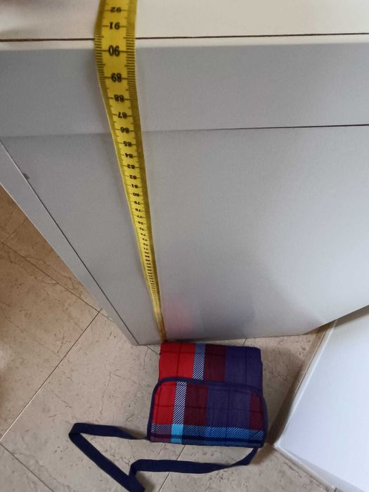 Cómoda de 4 gavetas 105x90x55cm