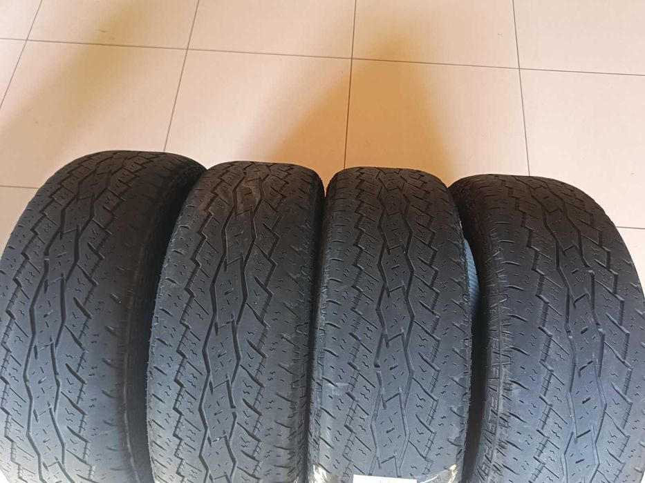 Комплект шин 235/60R18 TOYO A/T Plus Open Country Б/У