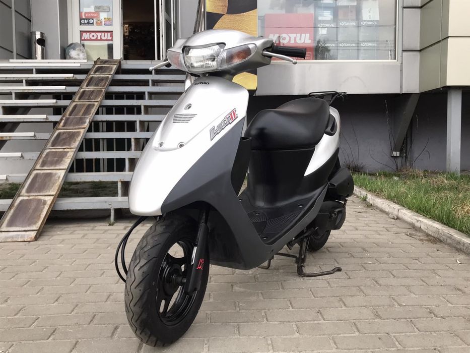 Мопед скутер Suzuki let’s