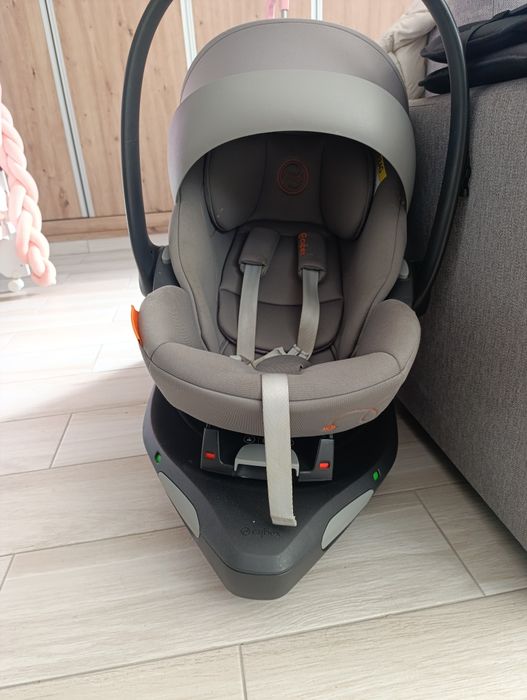 Cadeira isofix carro com ovo