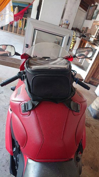 Bagster honda cbr 1000rr 2004 /2005 em bom estado