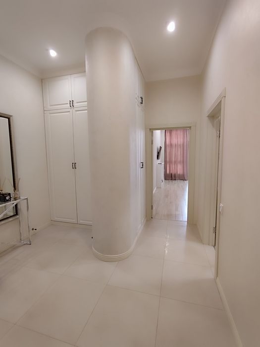 Сдам квартиру в ЖК"Сабанский"/парк Шевченко. Ланжерон. Гардеробная