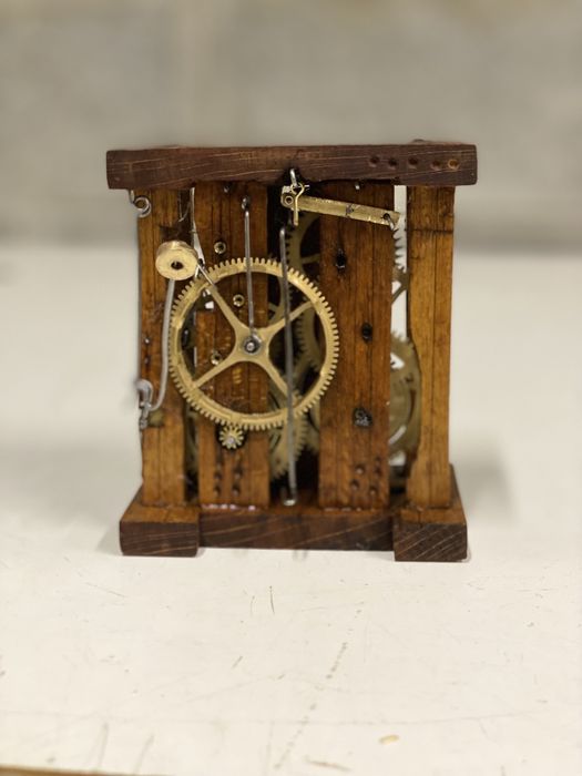 Настінний німецький годинник з боєм/ часы с боем Schwarzwaldur